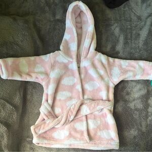 Pink and White Cloud Pattern Hooded Robe